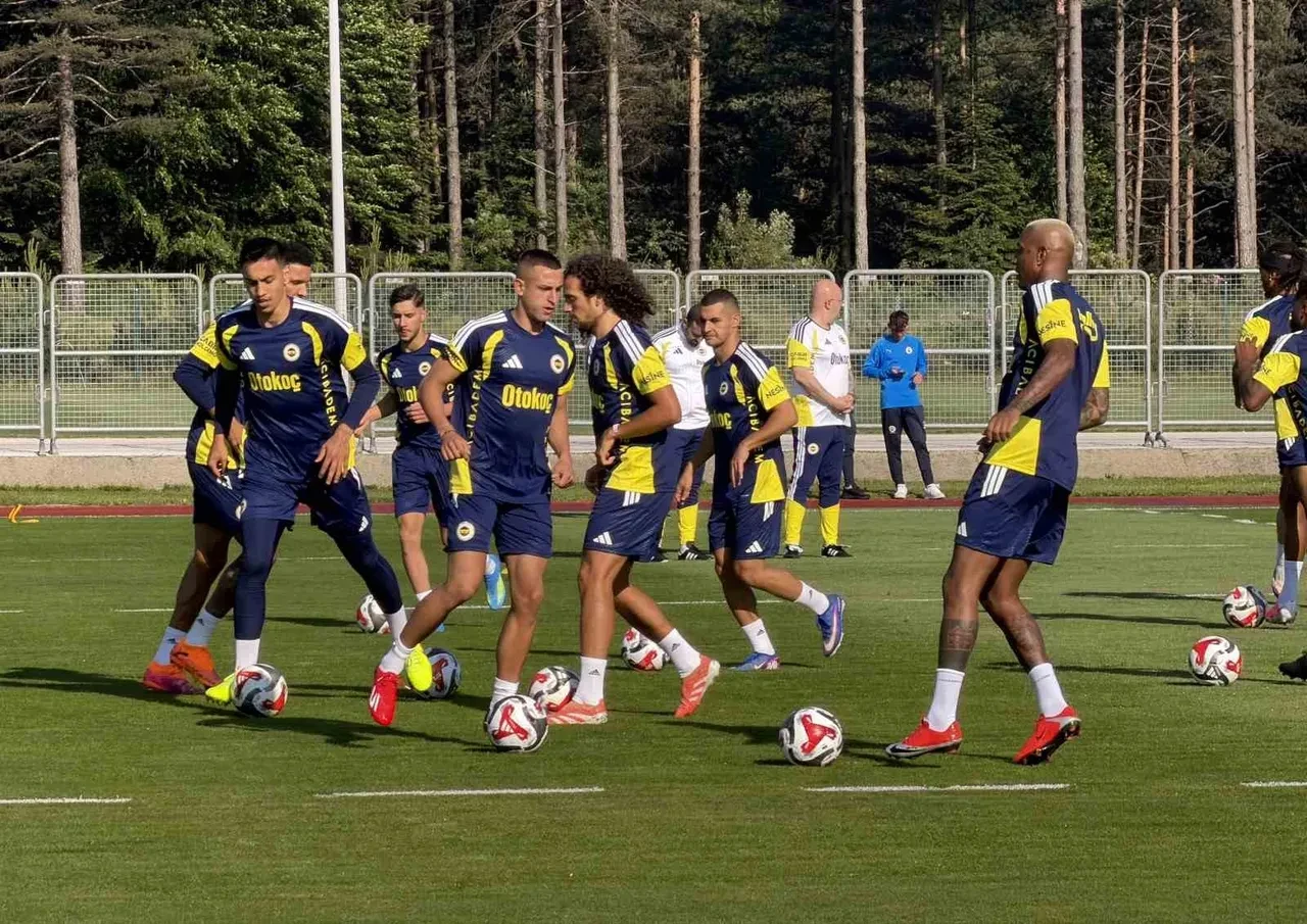 Fenerbahçe Admira Wacker CANLI yayın: Fenerbahçe Admira maçı hangi kanalda, CANLI nereden izlenir?