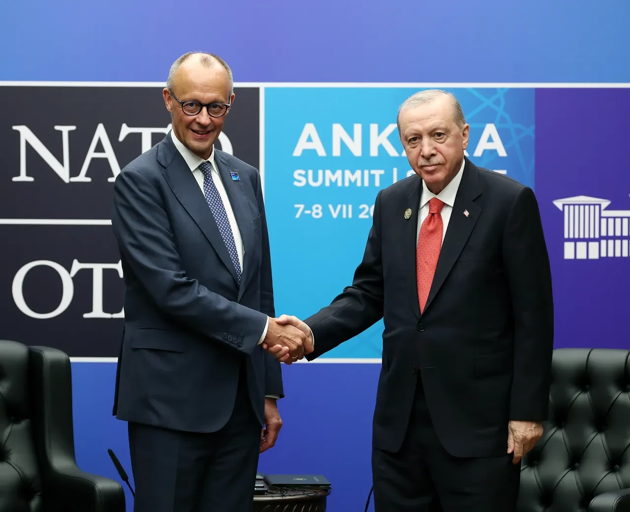 NATO Zirvesi'nde diplomatik temaslar! Cumhurbaşkanı Erdoğan, liderlerle görüşüyor