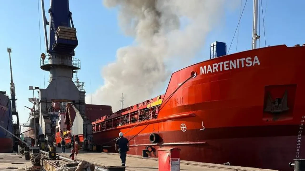 Yalova'da tersanedeki gemide patlama