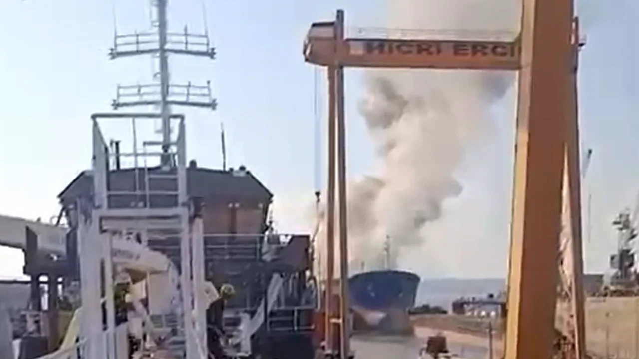 Yalova'da tersanedeki gemide patlama