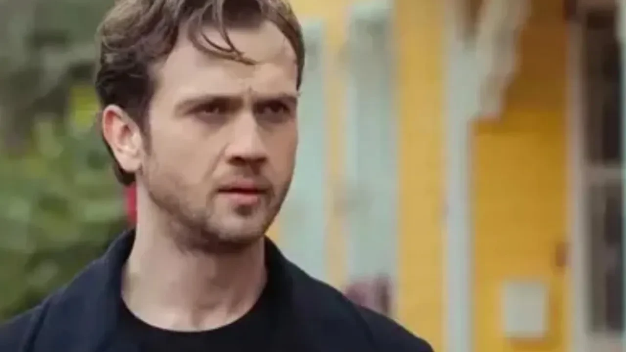 Aras Bulut İynemli'nin 15 yaşındaki görüntüleri sosyal medyayı salladı! Yok böyle değişim