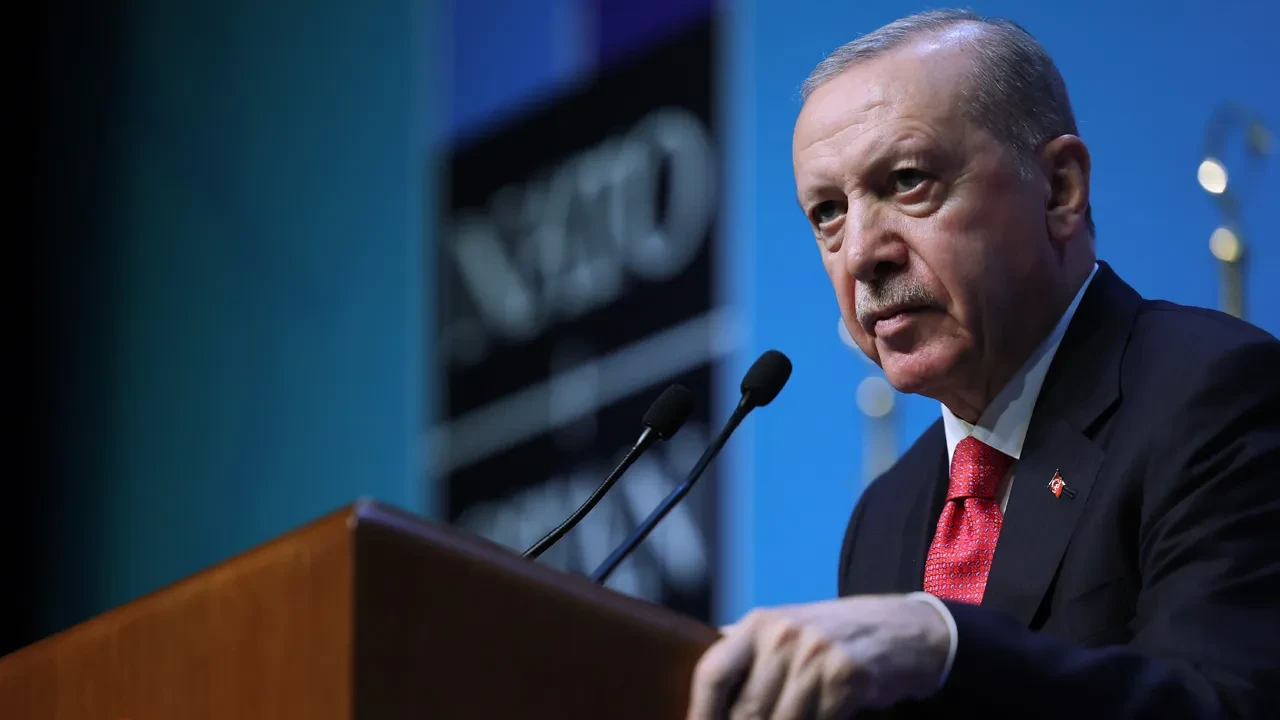 Cumhurbaşkanı Erdoğan'dan NATO Zirvesi'yle ilgili teşekkür paylaşımı! Trump'la görüşmeyi vurguladı: F-35 ve KAAN için somut neticeler olacak