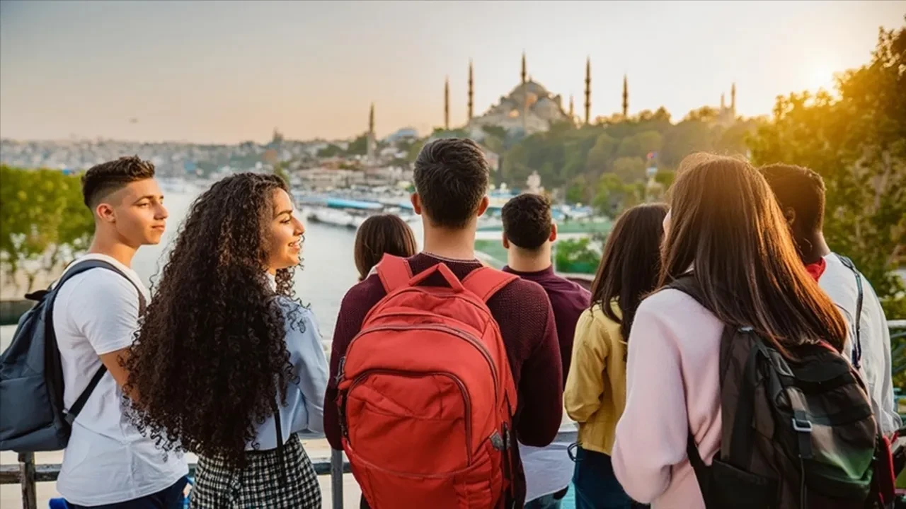 Dünya nüfus verileri açıklandı! Türkiye’nin çocuk ve genç nüfusu istatistikleri tedirgin etti