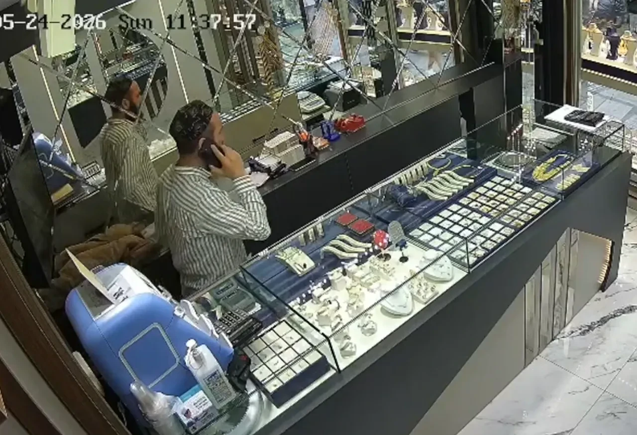 Eşi çöp sanıp binlerce lirayı attı! 15 ton atık arasında didik didik aradı, paralar konteynerden çıktı