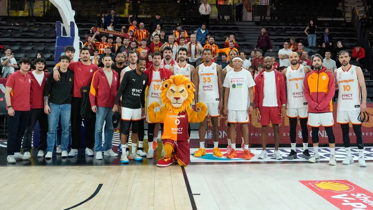 Galatasaray'da yeni transfer! Sarı-kırmızılılar yıldız oyuncuyu duyurdu