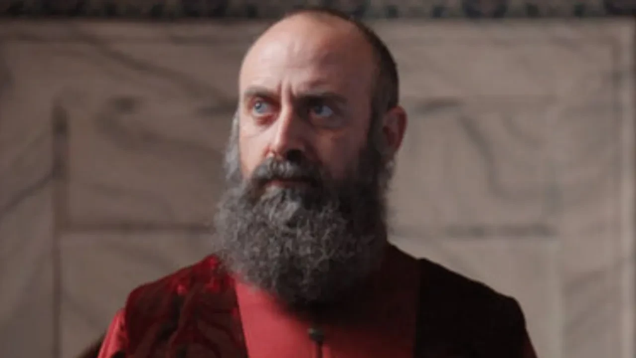 Halit Ergenç'ten miras arsada sürpriz karar! Site yerine konak istedi