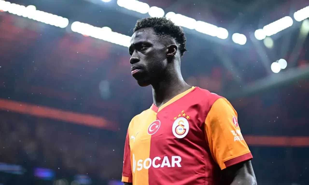 Inter ve Como beklemedeydi: Galatasaray'dan Davinson Sanchez kararı!