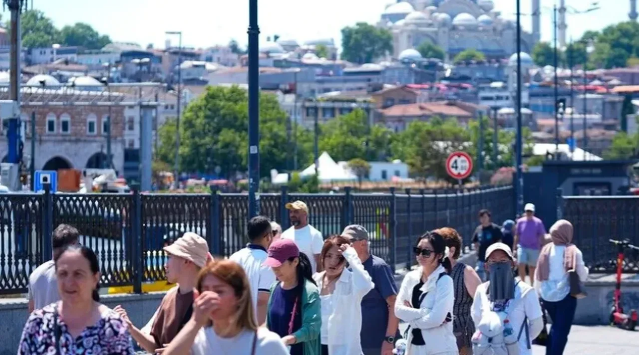 İstanbul'da sel tehlikesi! Bu ilçelerde yaşayanlar dikkat: Mikdat Kadıoğlu riskli bölgeleri tek tek açıkladı!