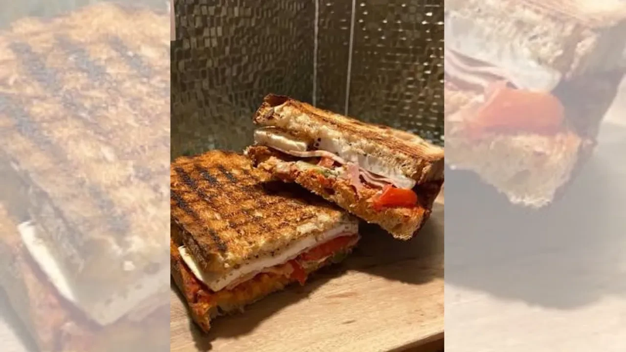 Tost severler bu tarife bayılacak! Tam anne lezzetli ekşi mayalı tost