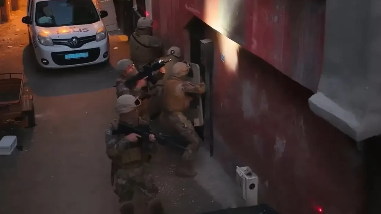 Gaziantep merkezli 14 ilde dev narko operasyonu: 416 şüpheli tutuklandı