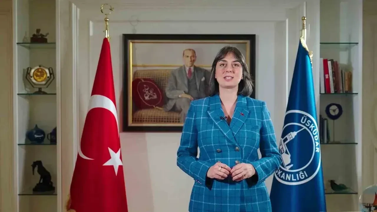 Üsküdar Belediye Başkanı Sinem Dedetaş görevden uzaklaştırıldı
