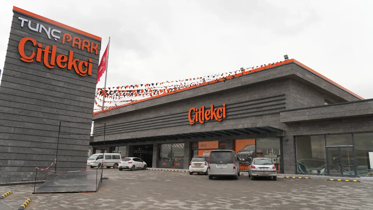 Çitlekçi kimin? Çitlekçi sahibi kim? Tunçlar Holding ne iş yapar?