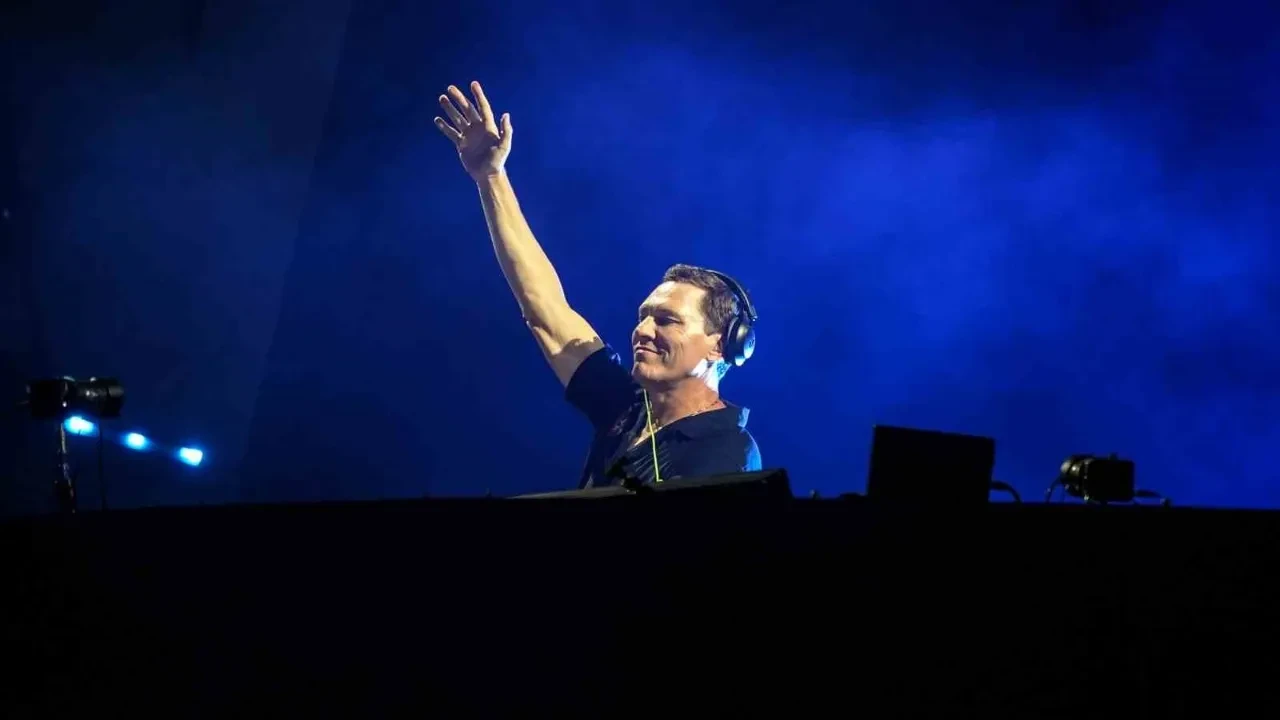 Dünyaca Ünlü Dj Tıesto’dan İstanbul çıkarması: Şehri keşfetti, Türk tatlılarını deneyimledi