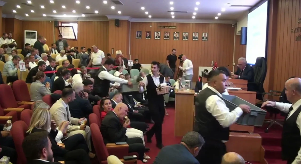 Etimesgut Belediyesi'nde başkanvekili seçimi: YENİ Parti ile CHP yarışıyor