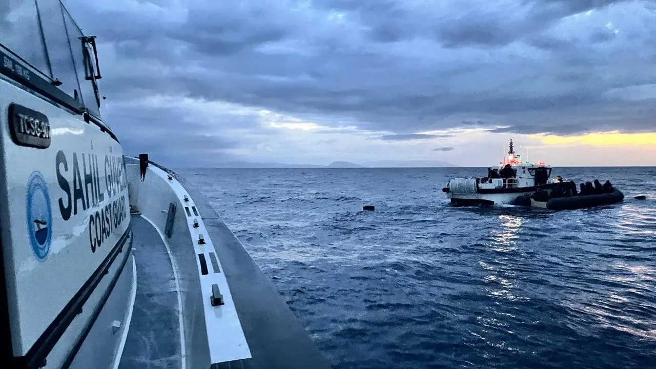 İçişleri Bakanlığı duyurdu! İzmir ve Muğla'da göçmen kaçakçılığı operasyonu