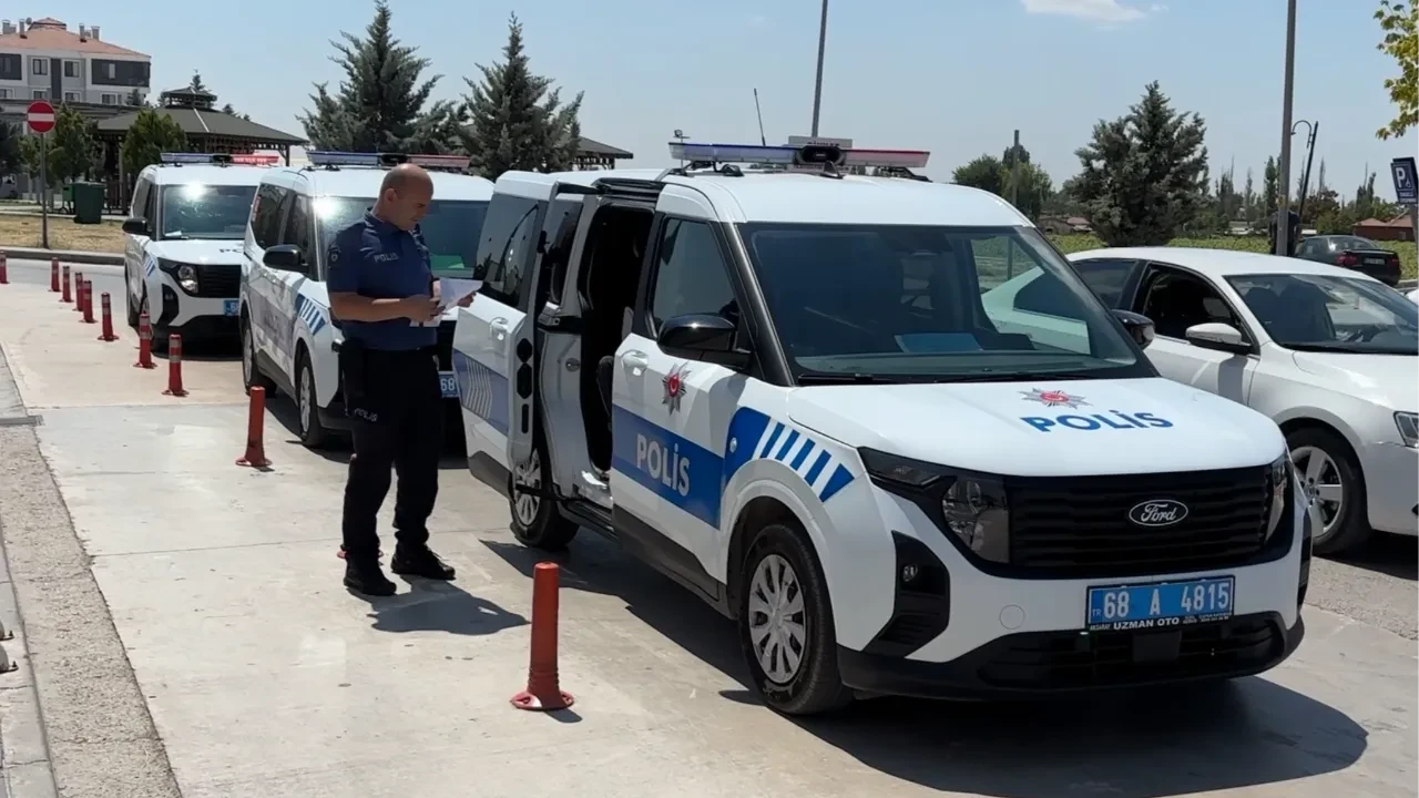İki erkek tartıştı evinin bahçesinde oturan kadın vuruldu!