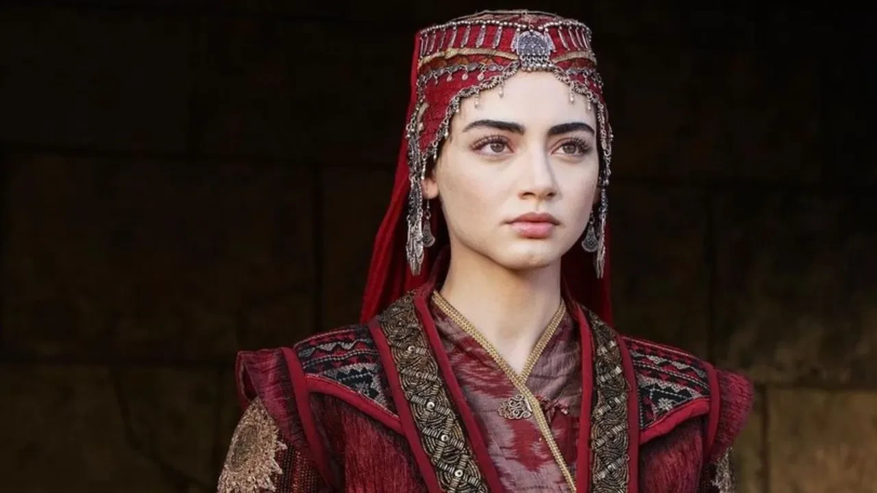 Karakuyu dizisine 5 yeni oyuncu! Fikriye’nin dönüşü dengeleri altüst edecek