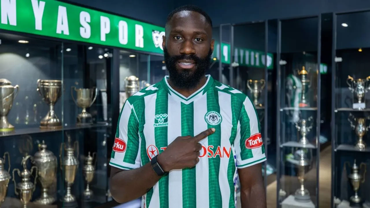 Konyaspor, Masuaku'yu kadrosuna kattı! Eski Beşiktaşlı, Konyaspor'a imza attı
