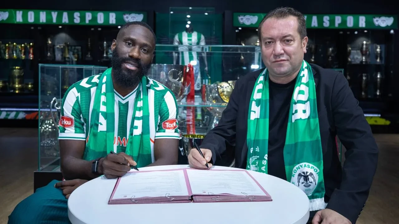 Konyaspor, Masuaku'yu kadrosuna kattı! Eski Beşiktaşlı, Konyaspor'a imza attı