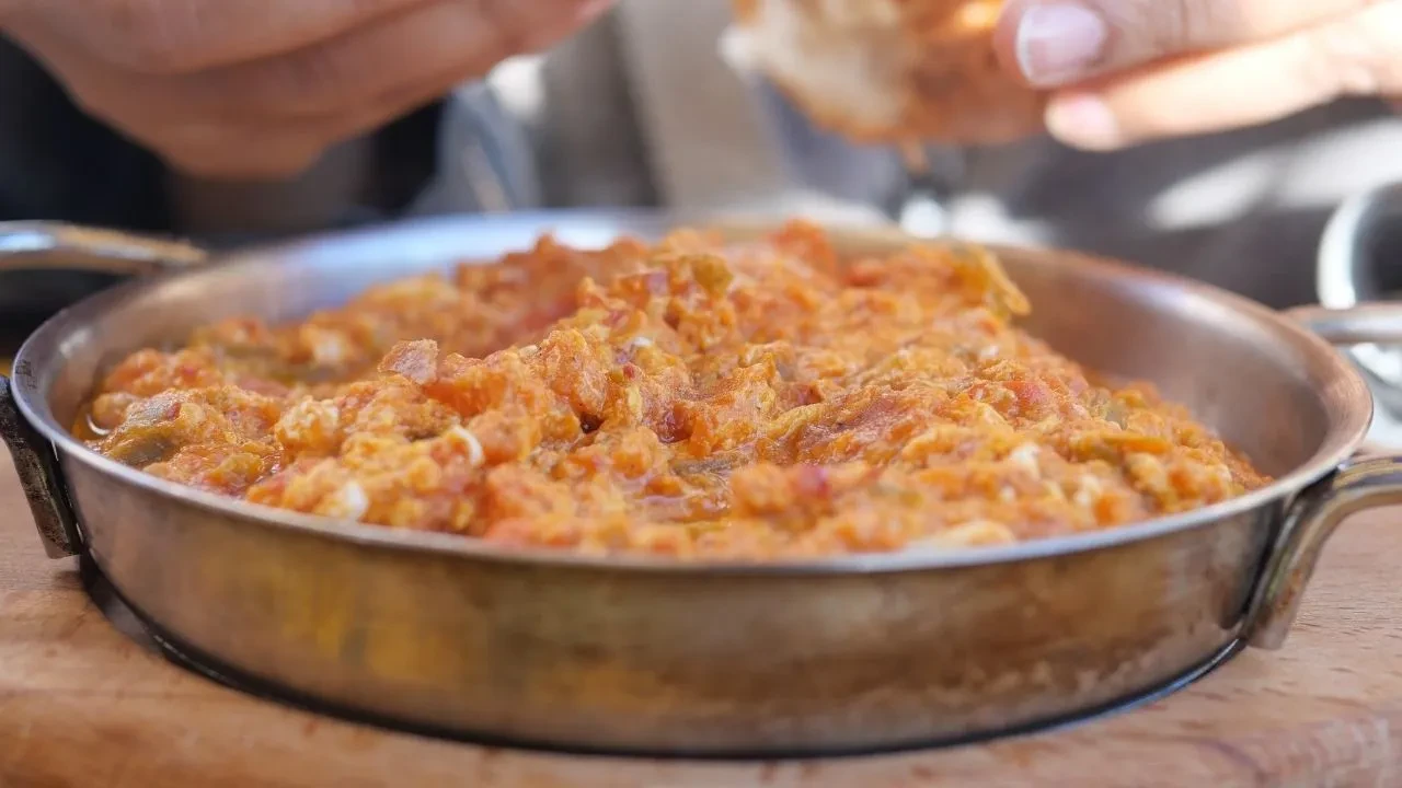 Masterchef’te menemen günü! İşte lokanta usulü orijinal soğanlı soğansız menemen tarifi