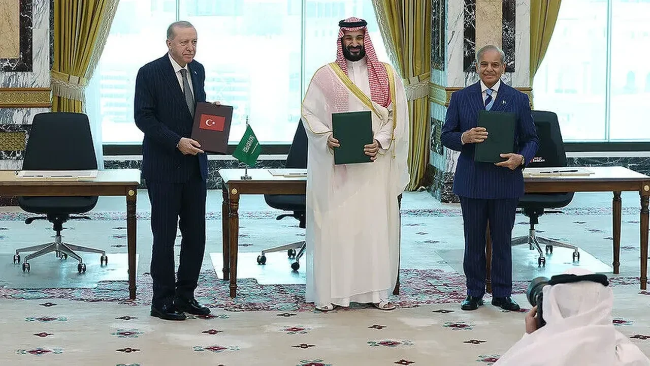 Mekke Anlaşması ile ne değişecek? Doç. Dr. Halit Hamzaoğlu'ndan tarihi adım için çarpıcı analiz
