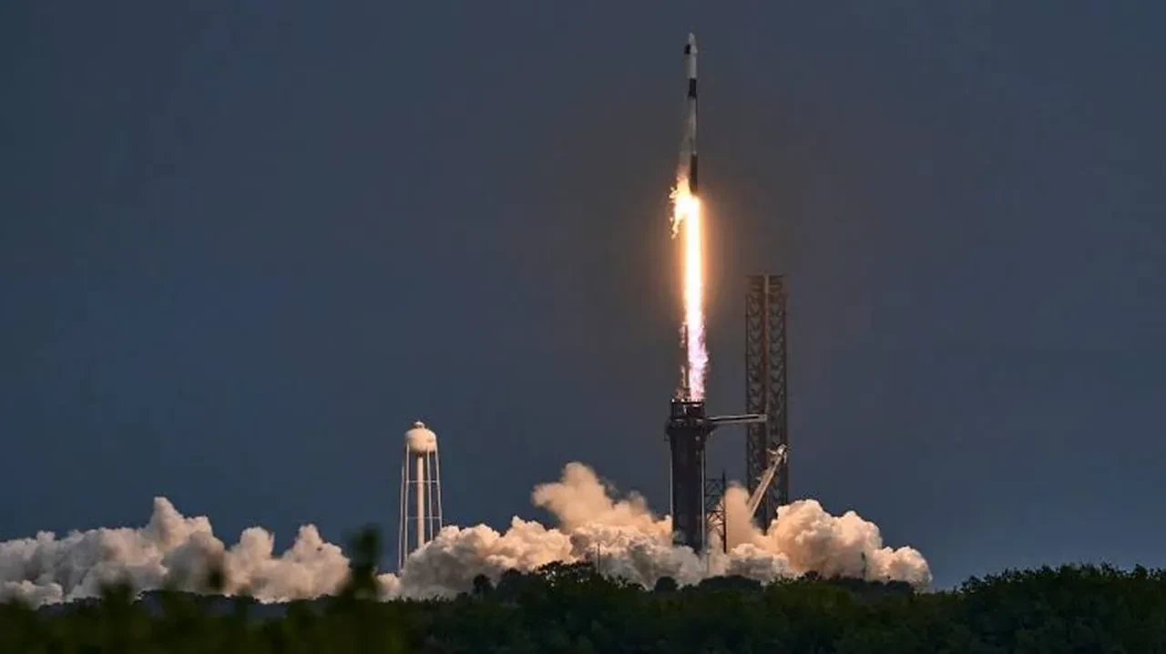 SpaceX’te bir ilk: Yatırımcılar satış tarafına geçti