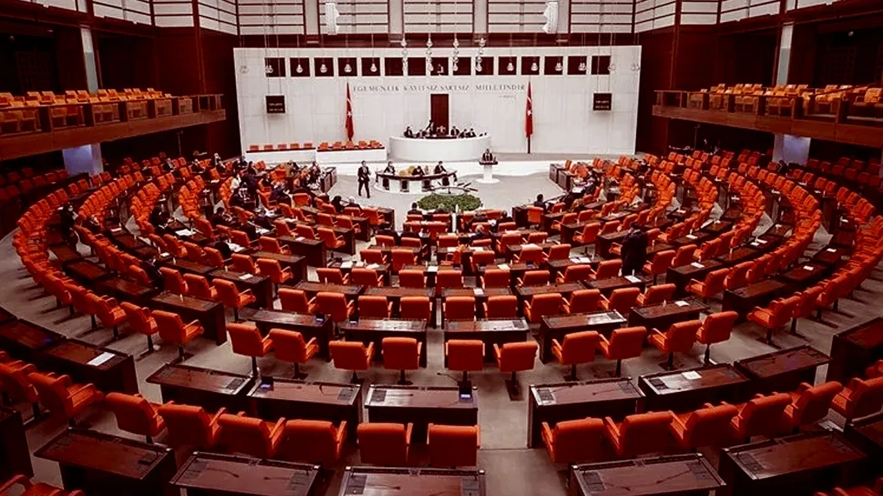 TBMM'de tarihi mesai! Terörsüz Türkiye teklifi Genel Kurul'da