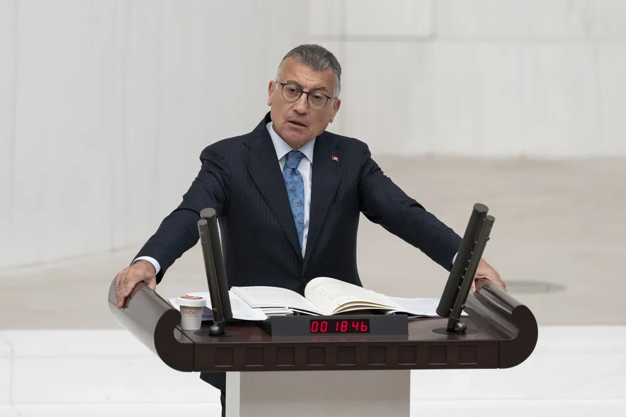 TBMM'de tarihi oturum oylamayla kabul edildi! Terörsüz Türkiye teklifi Genel Kurul'dan geçti