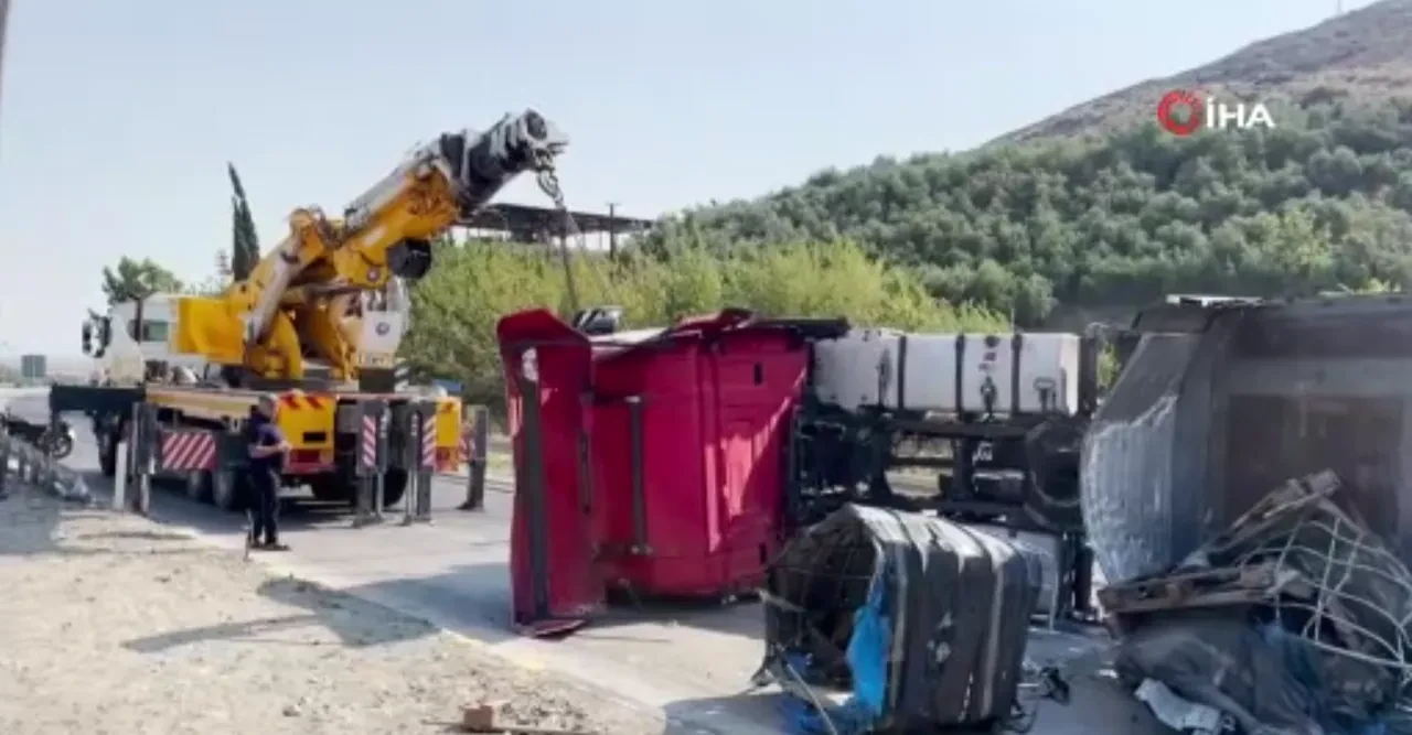 Tırın freni patladı! Ortalık savaş alanına döndü