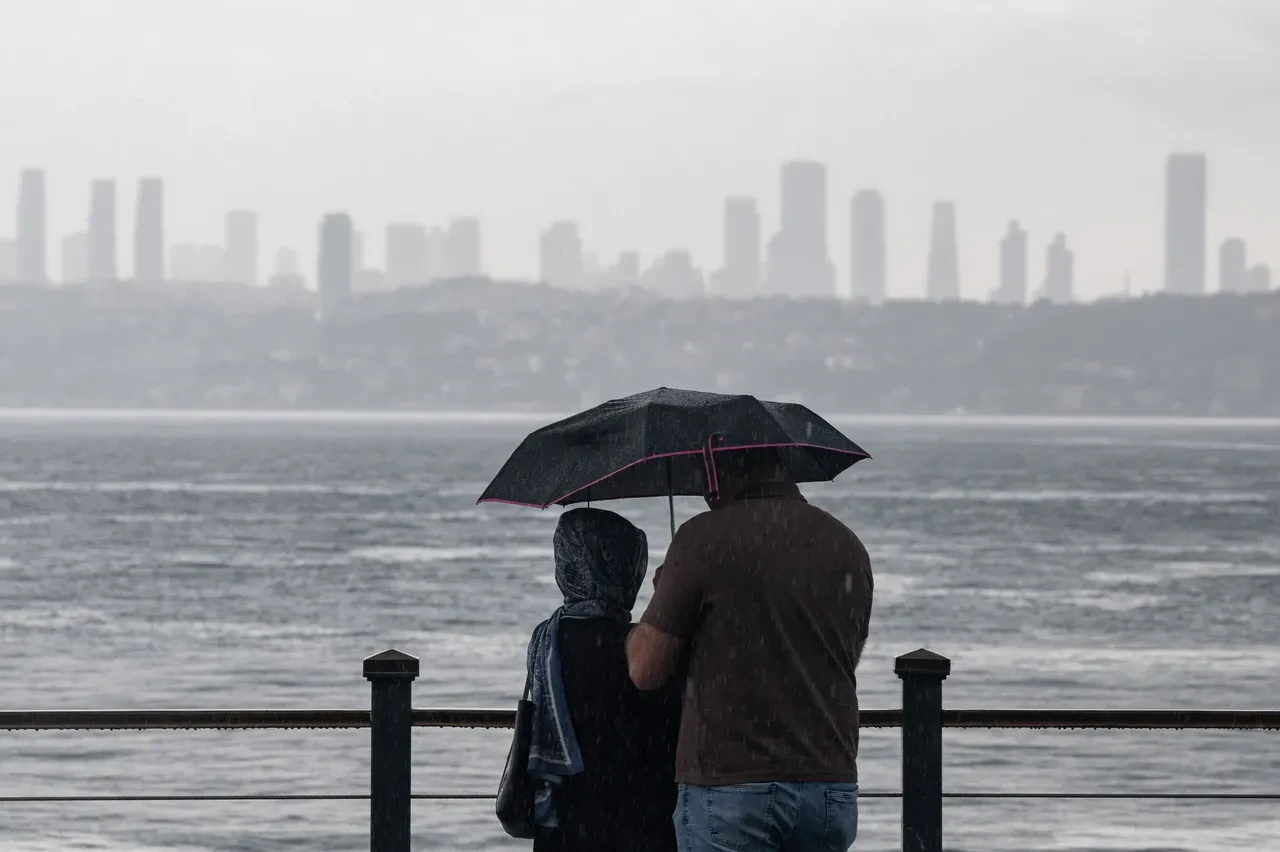 11 Ağustos 2026 hava durumu | Meteoroloji'den kuvvetli sağanak alarmı: İstanbul dahil birçok kente uyarı yapıldı