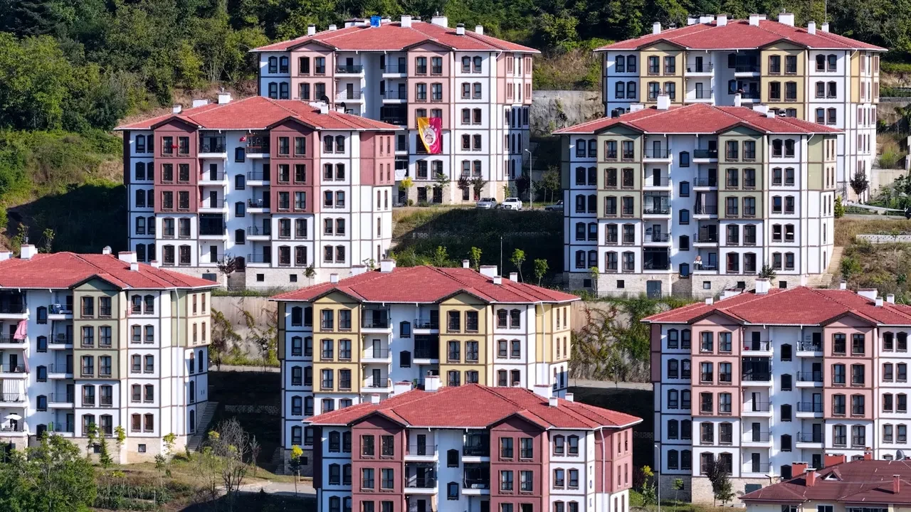 Bakan Kurum'dan Kastamonu paylaşımı: 'El ele verdik bir kez daha zoru başardık'