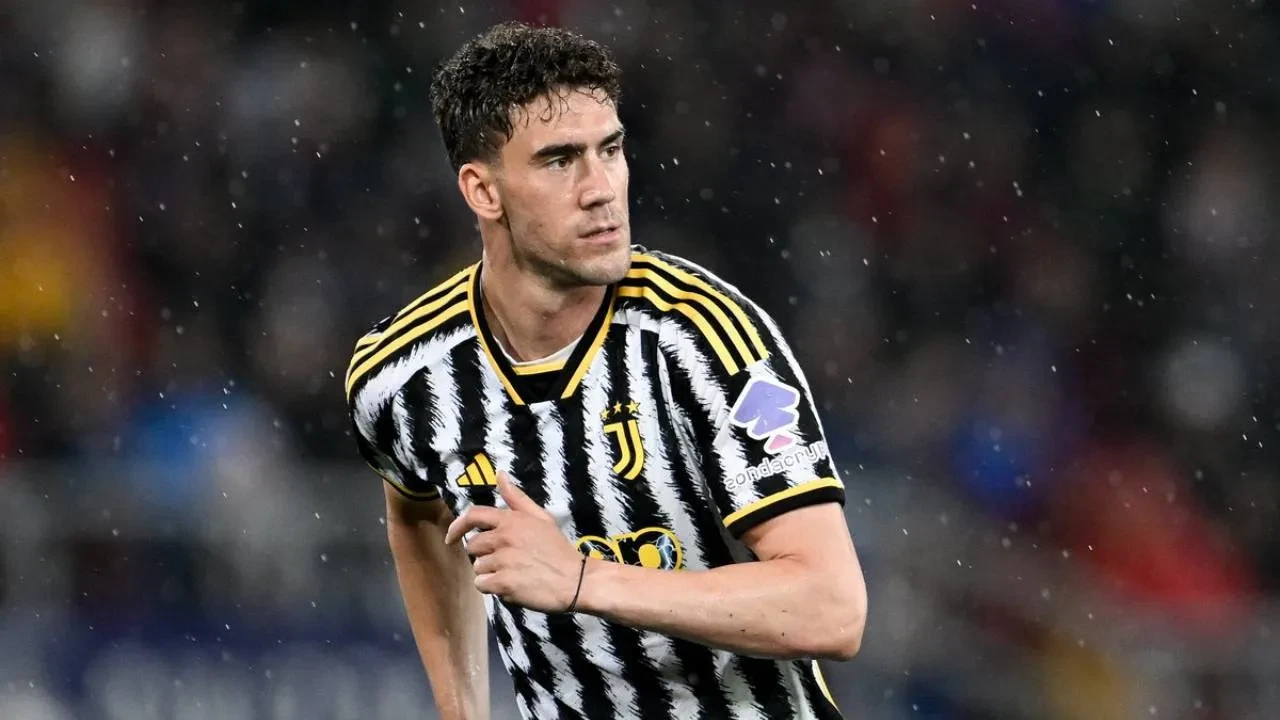 Beşiktaş, Vlahovic transferini bitirdi! Yıldız golcü imza için İstanbul'a geliyor