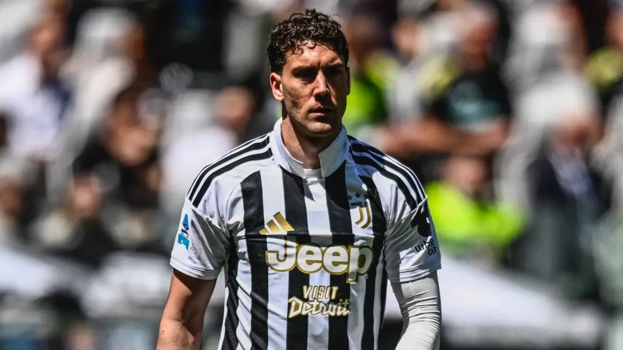 Beşiktaş, Vlahovic transferini bitirdi! Yıldız golcü imza için İstanbul'a geliyor