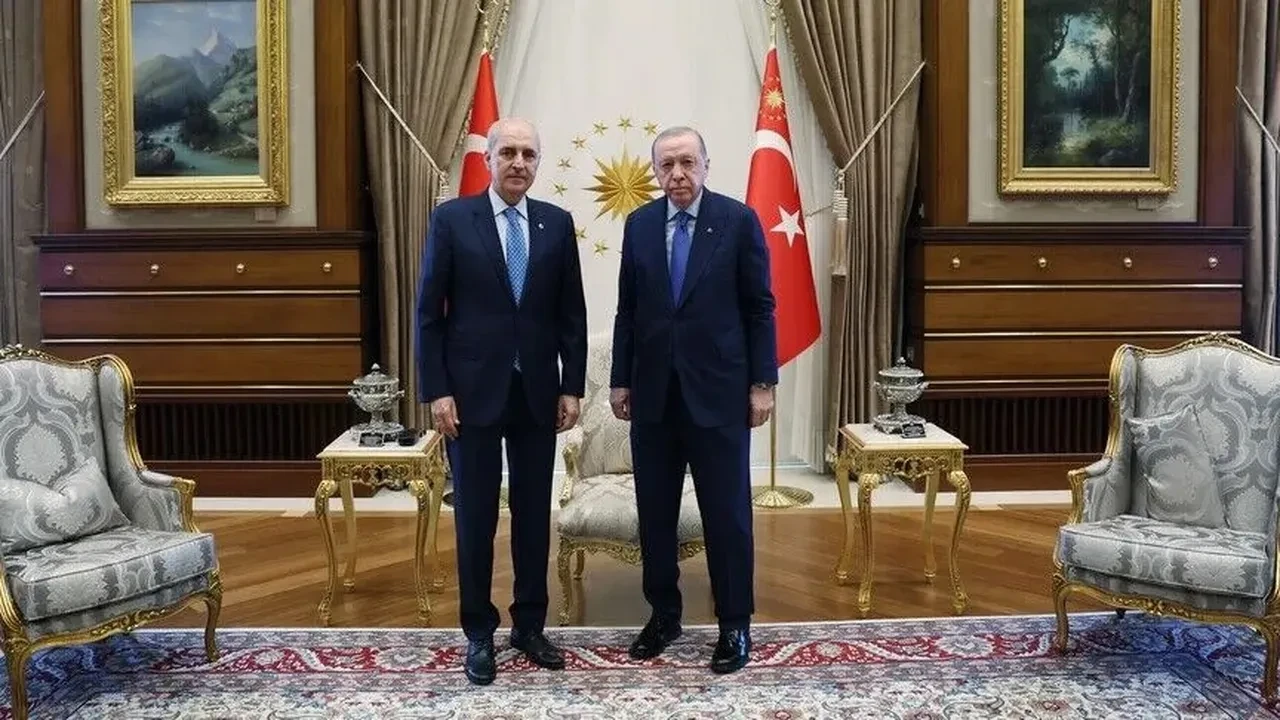 Cumhurbaşkanı Erdoğan 81 ilin valisiyle Terörsüz Türkiye'yi görüşecek olan TBMM Başkanı Numan Kurtulmuş'u kabul etti