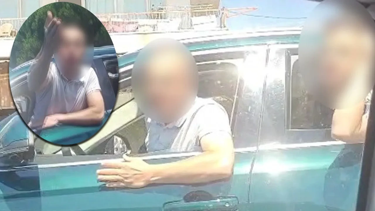 Şehir eşkıyaları kamerada! Trafikteki tartıştıkları sürücüye taşlı saldırı