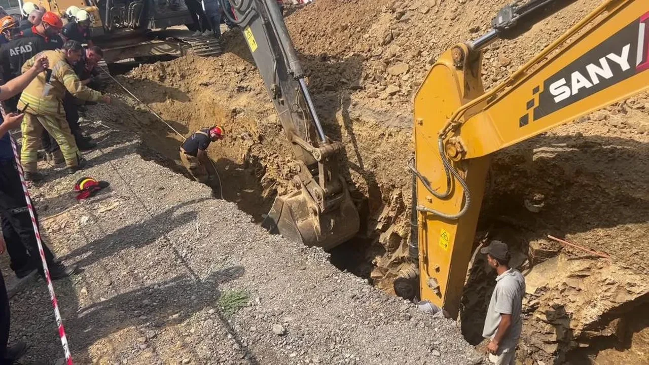 Tuzla'da inşaat alanında göçük! Bir işçi toprak altında kaldı: Çalışmalar sürüyor