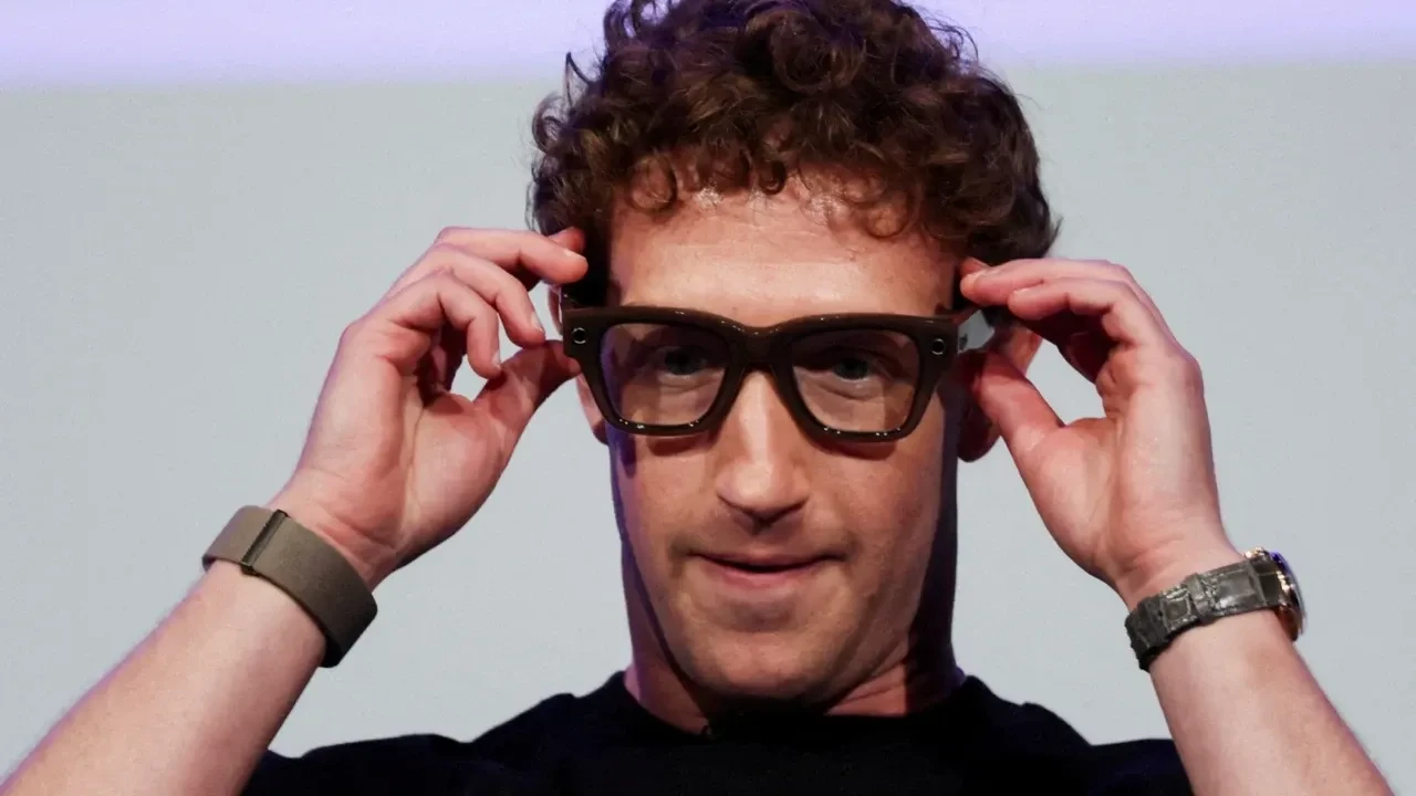 Zuckerberg’in yapay zekası sizi uyarken bile izleyecek