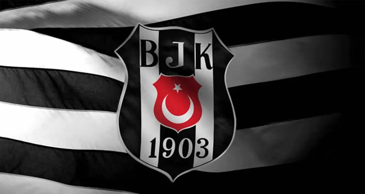 Beşiktaş Dusan Vlahovic'i KAP'a bildirdi