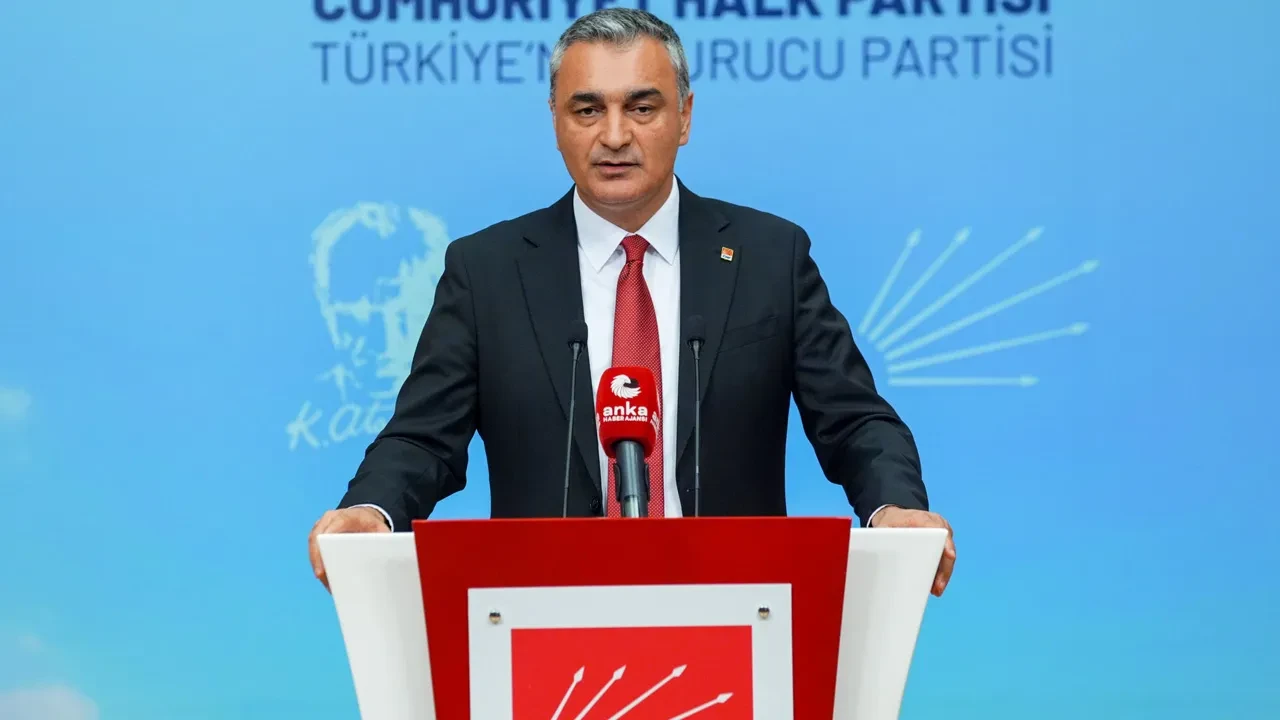 CHP'de 5 ile atama yapıldı! Müslim Sarı'dan Yeni Partiye Etimesgut Belediyesi eleştirisi: Aday çıkartmaları tutarsızlık