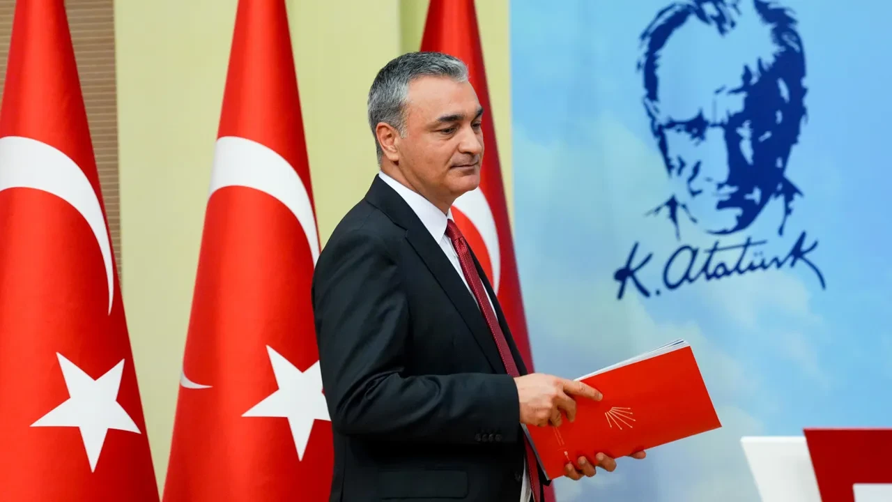 CHP'de 5 ile atama yapıldı! Müslim Sarı'dan Yeni Partiye Etimesgut Belediyesi eleştirisi: Aday çıkartmaları tutarsızlık