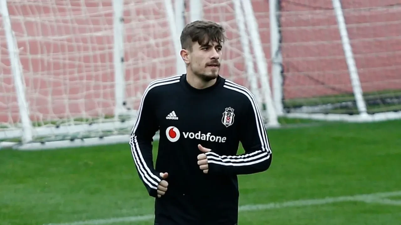 Dorukhan Toköz kimdir? Dorukhan Toköz kaç yaşında, aslen nereli? Dorukhan Toköz hangi takımda oynuyor?
