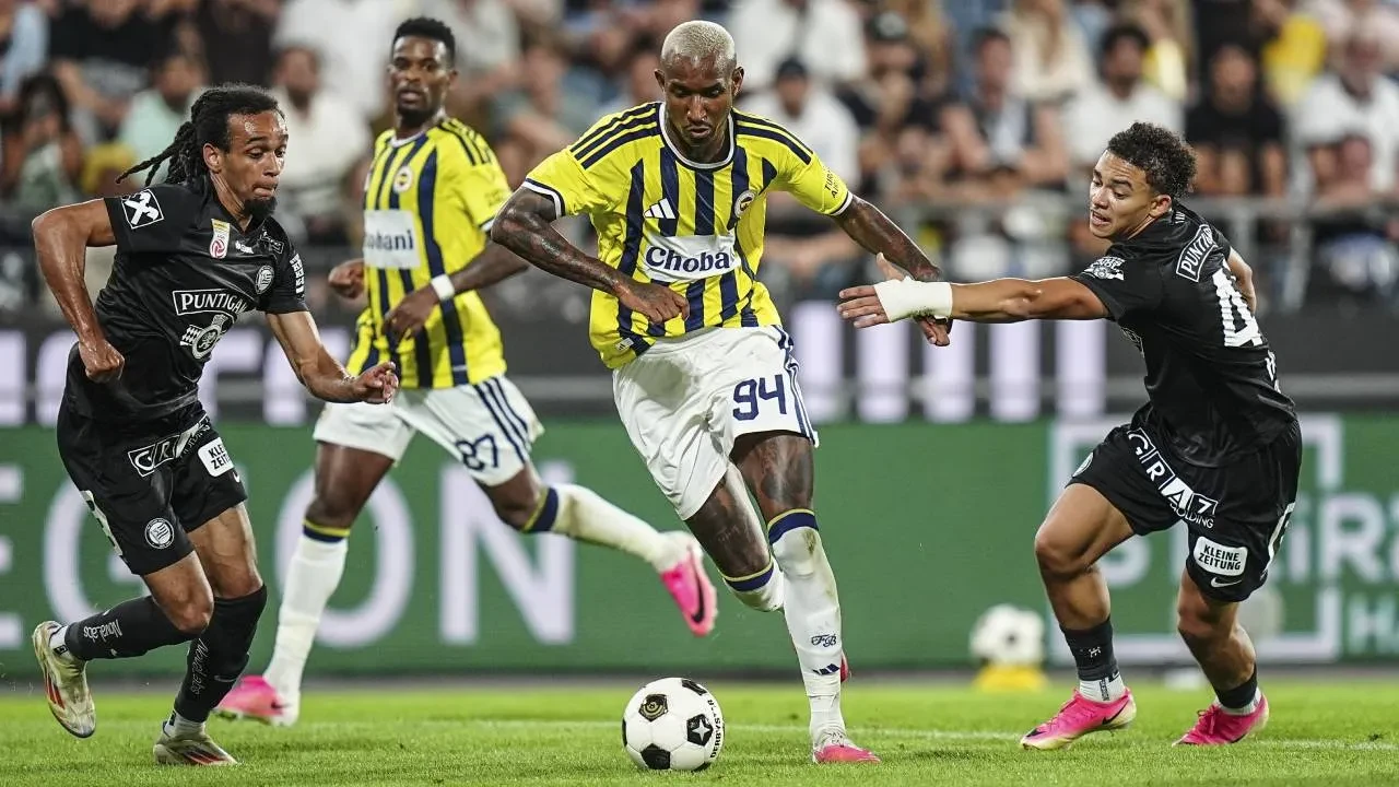 Fenerbahçe, Şampiyonlar Ligi'nde play-off'ta! Sarı-lacivertliler, Sturm Graz deplasmanında kazandı