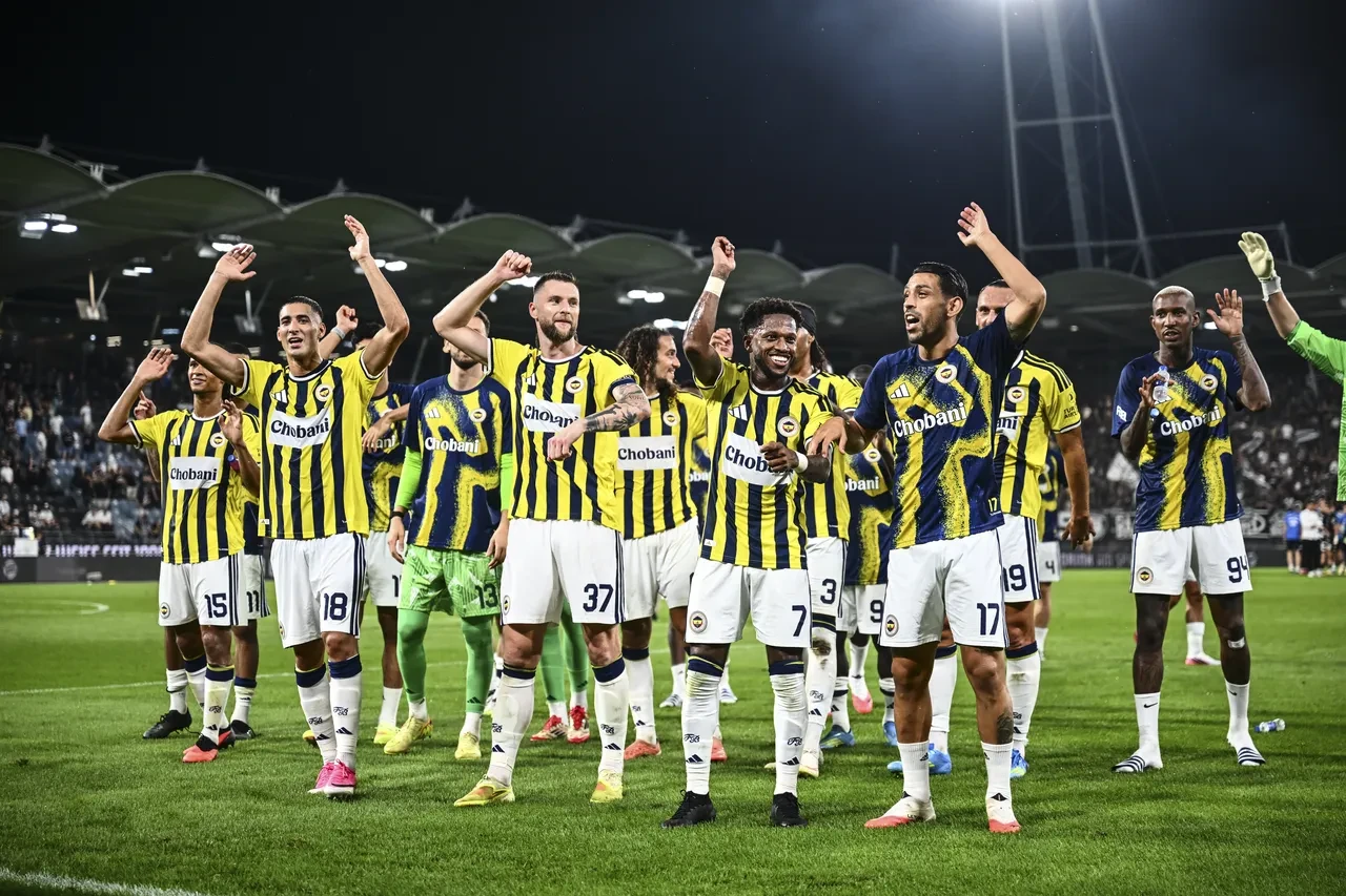 Fenerbahçe, Şampiyonlar Ligi'nde play-off'ta! Sarı-lacivertliler, Sturm Graz deplasmanında kazandı