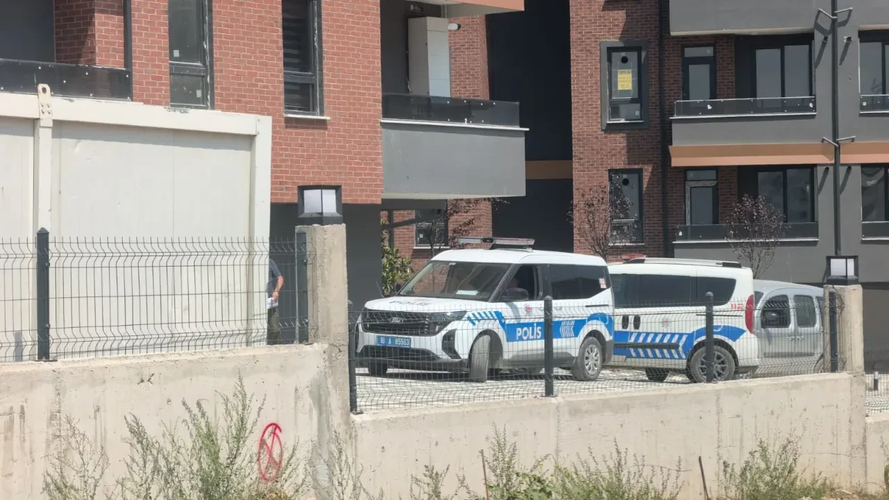 İnşaat bekçisi konteynerde ölü bulundu!
