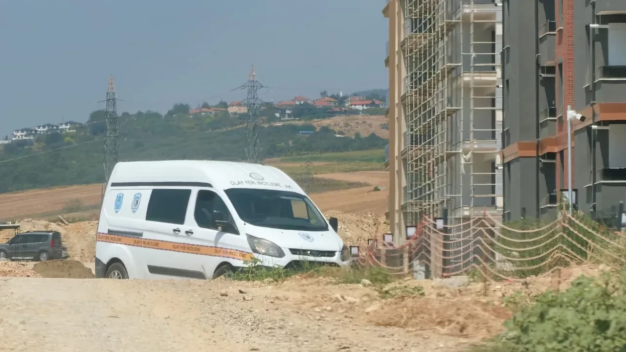 İnşaat bekçisi konteynerde ölü bulundu!