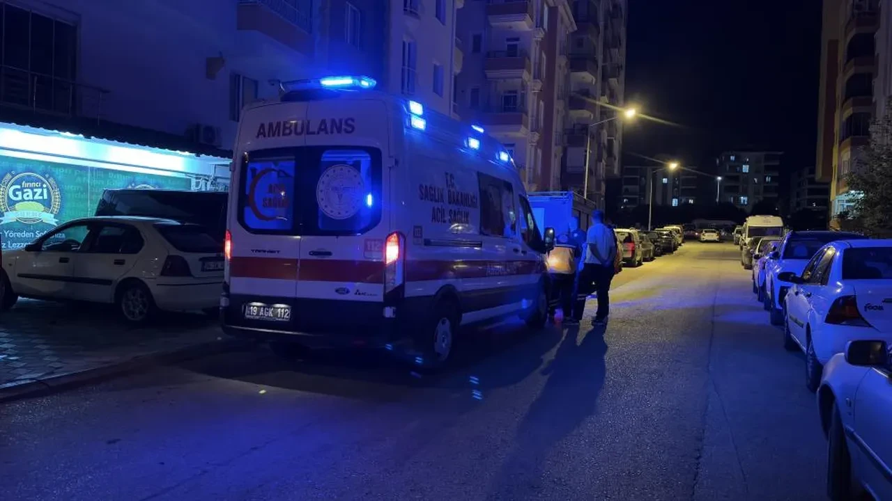 Komşular kötü kokudan şüphelenip polisi aradı: Ekipler acı manzarayla karşılaştı