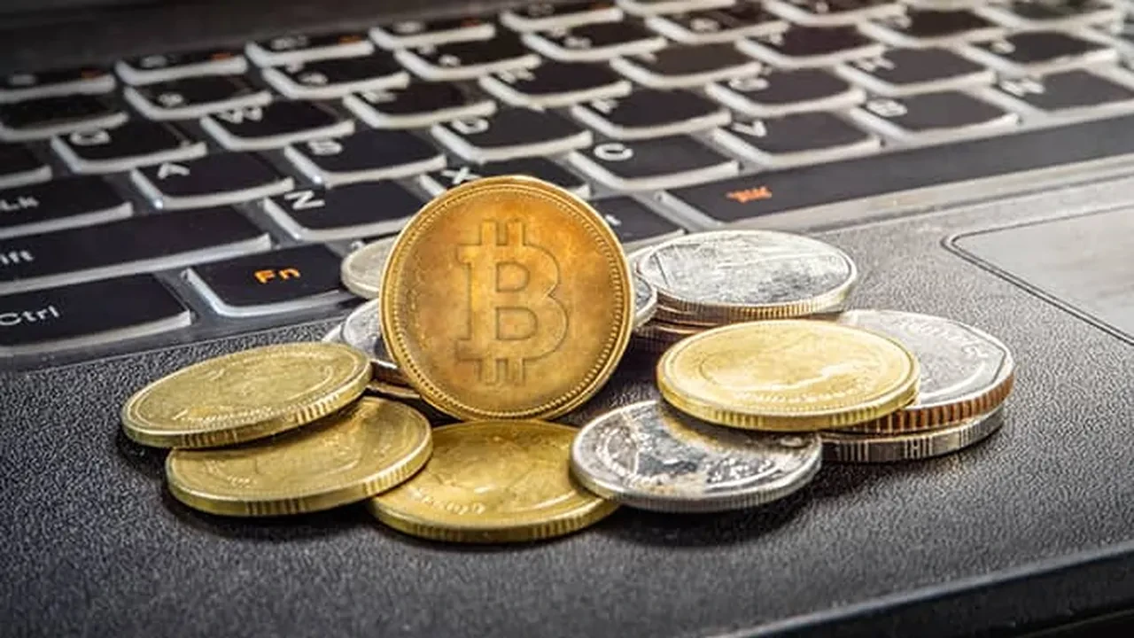 Kriptoda ilginç tablo: Bitcoin düştü Dogecoin fırladı