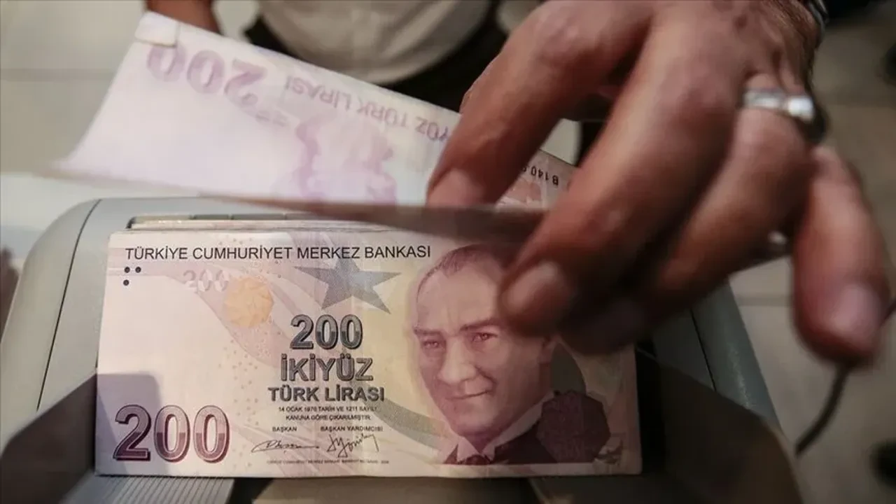 Memur emeklisi seyyanen zam artışı yapılacak mı? Emekliye seyyanen ek zam yapılacak mı, kimler yararlanacak?