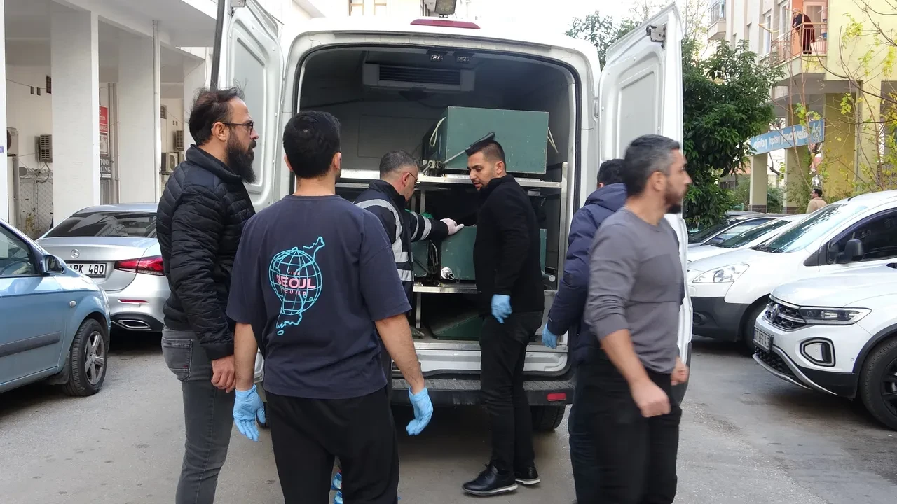 Yaşlı kadının sır ölümünde kızı ve erkek arkadaşı baş şüpheli! Anlattıkları kan dondurdu