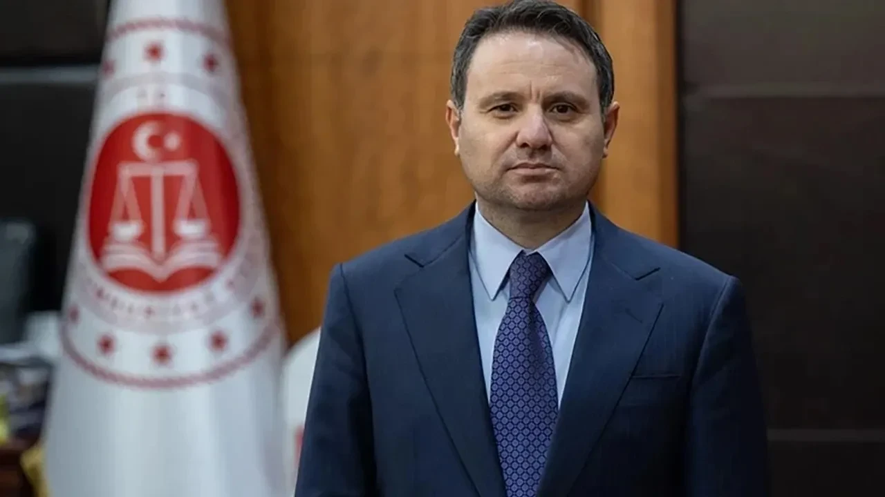 Adalet Bakanı Akın Gürlek'ten net mesaj: "Kimse dokunulmaz değildir"